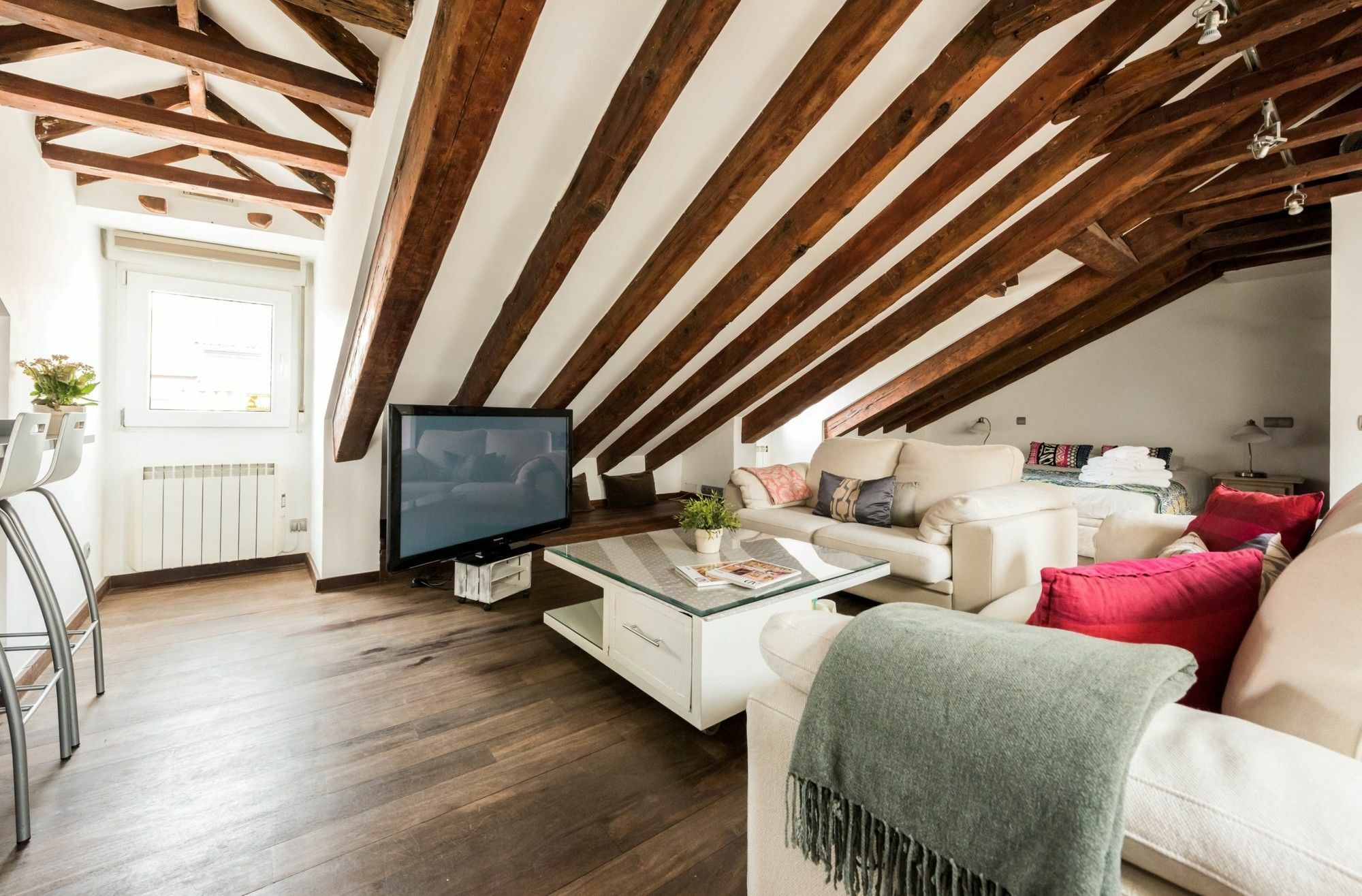 Marques De Santa Ana Center Apartment *