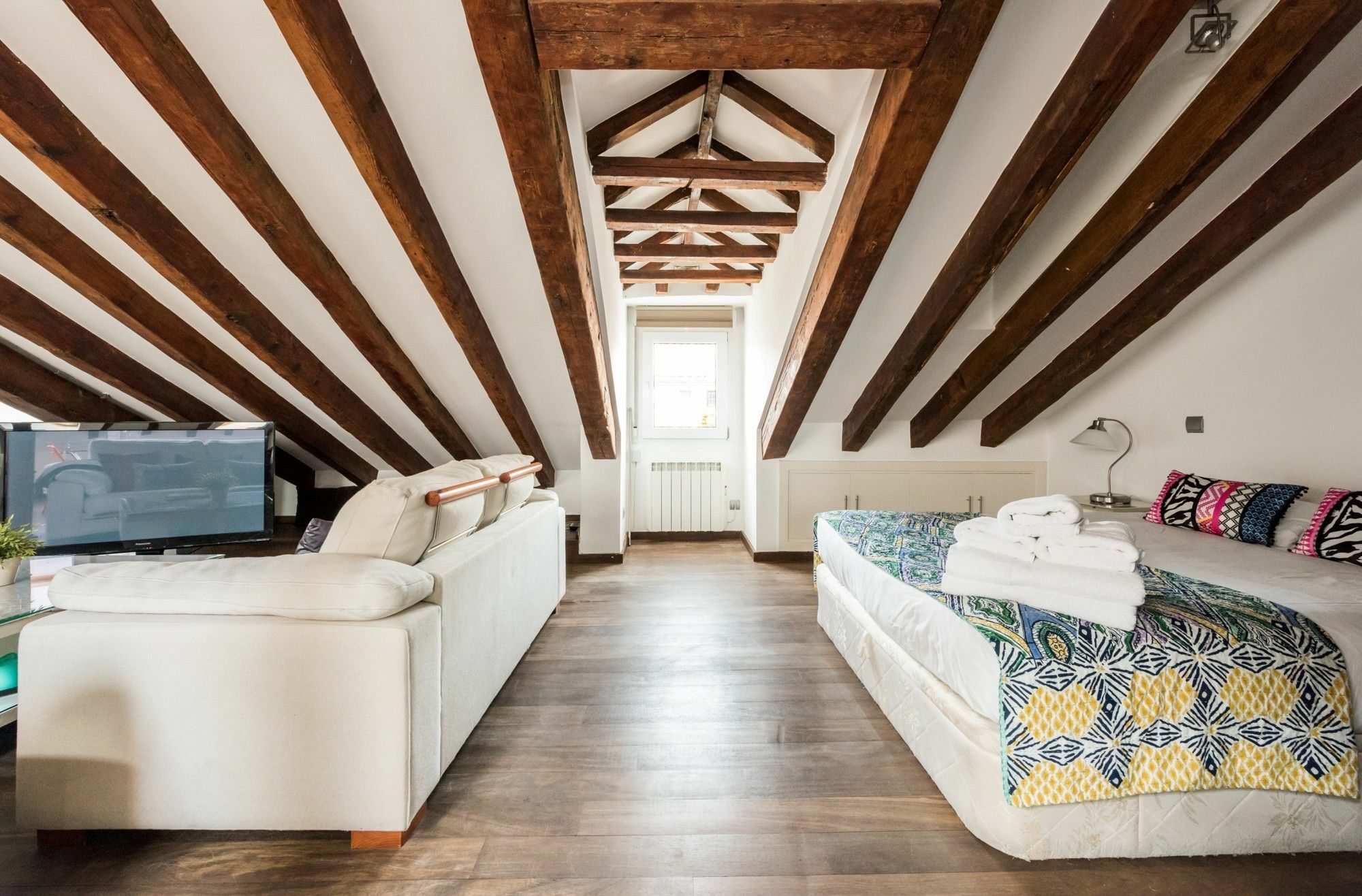 Marques De Santa Ana Center Apartment